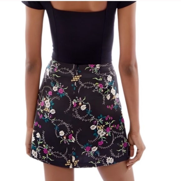 Urban Outfitters Midnight Garden Silk Side Button Mini Skkrt - Picture 2 of 7
